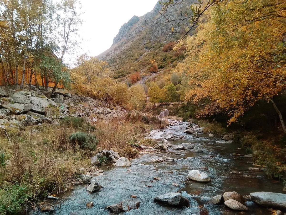 Chalet Bois Au Milieu Des Pyrenees LʼHospitalet-près-lʼAndorre المظهر الخارجي الصورة
