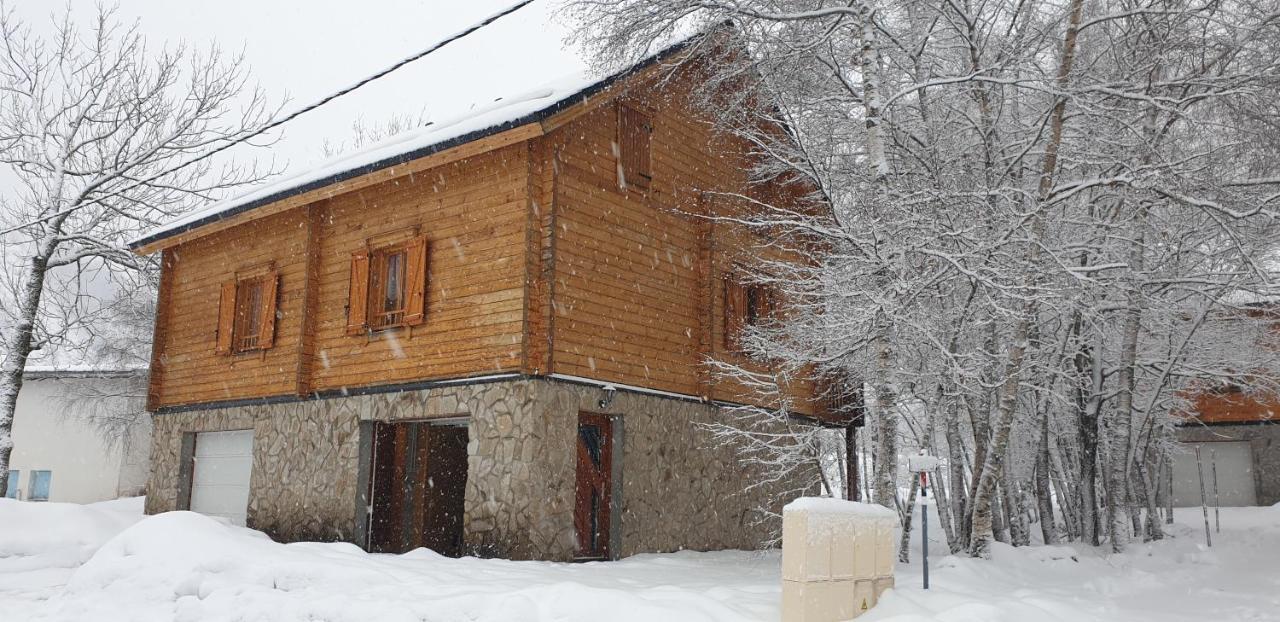 Chalet Bois Au Milieu Des Pyrenees LʼHospitalet-près-lʼAndorre المظهر الخارجي الصورة